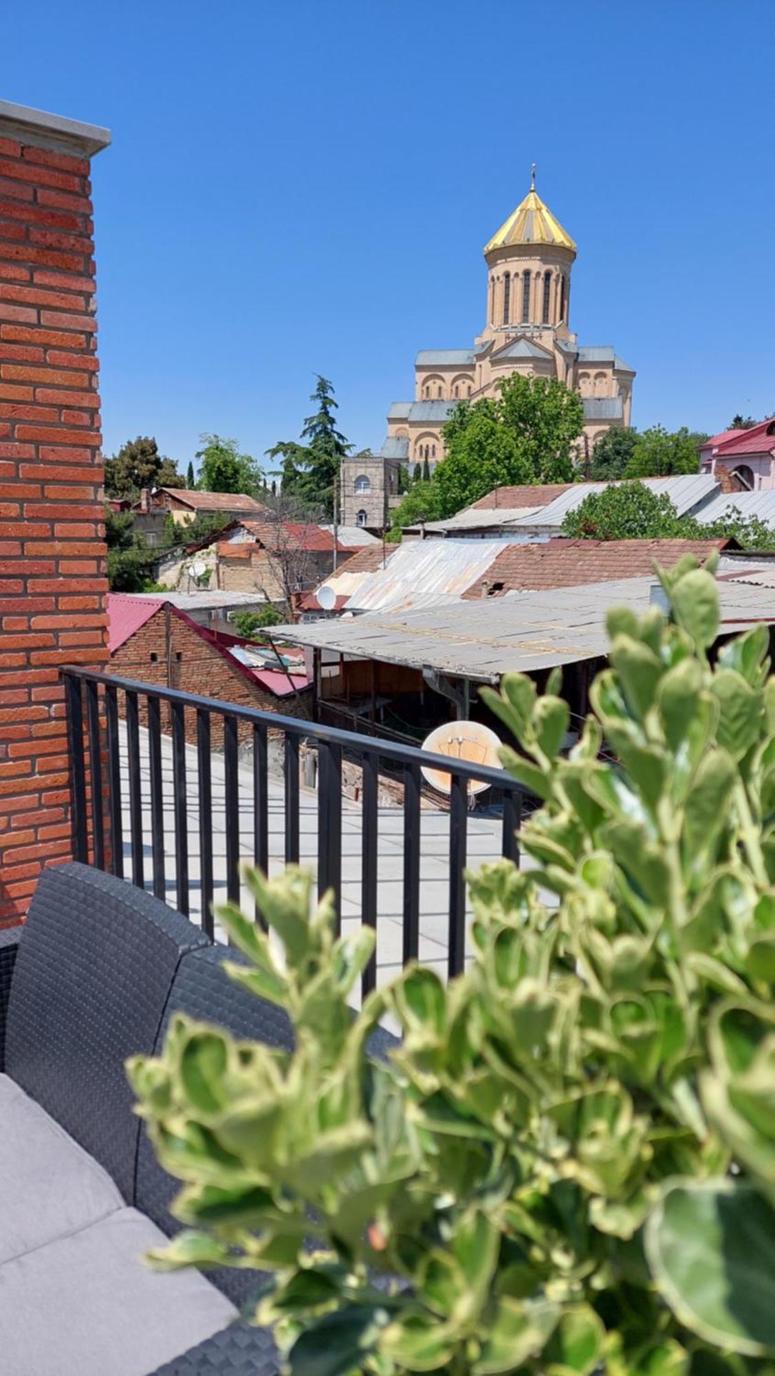 Falcon Boutique Hotel Tbilisi Exterior foto